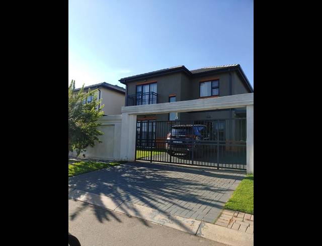 4 BEDROOM HOUSE FOR SALE IN LEOPARD’S REST